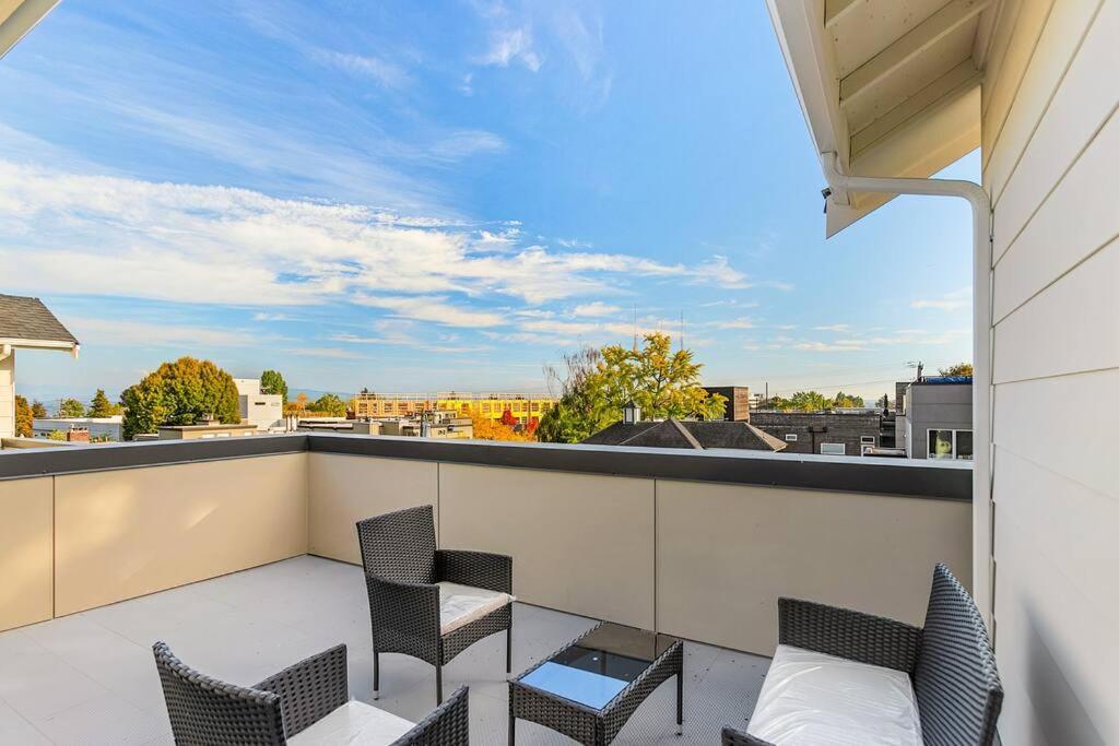 Vermithor'S Bronze Ember Sweet Suite Seattle Exteriér fotografie